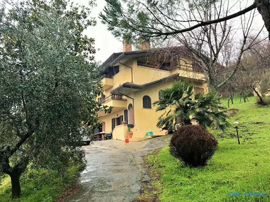 Immagine 1 di Villa in vendita  in Via G. Leopardi a Gemmano