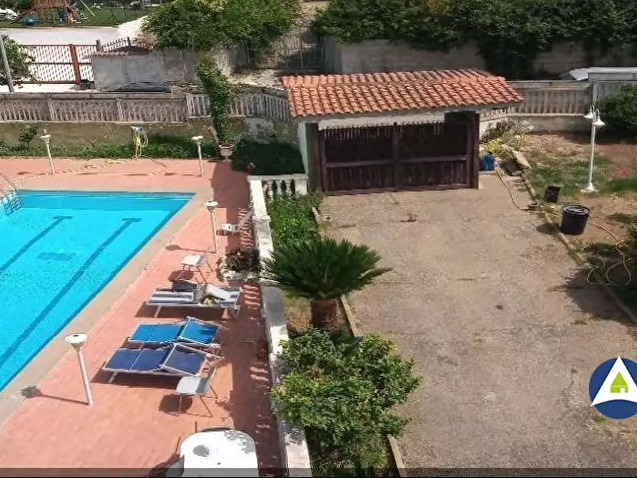 Immagine 1 di Villa in vendita  in Via Vallecarniera a Aprilia