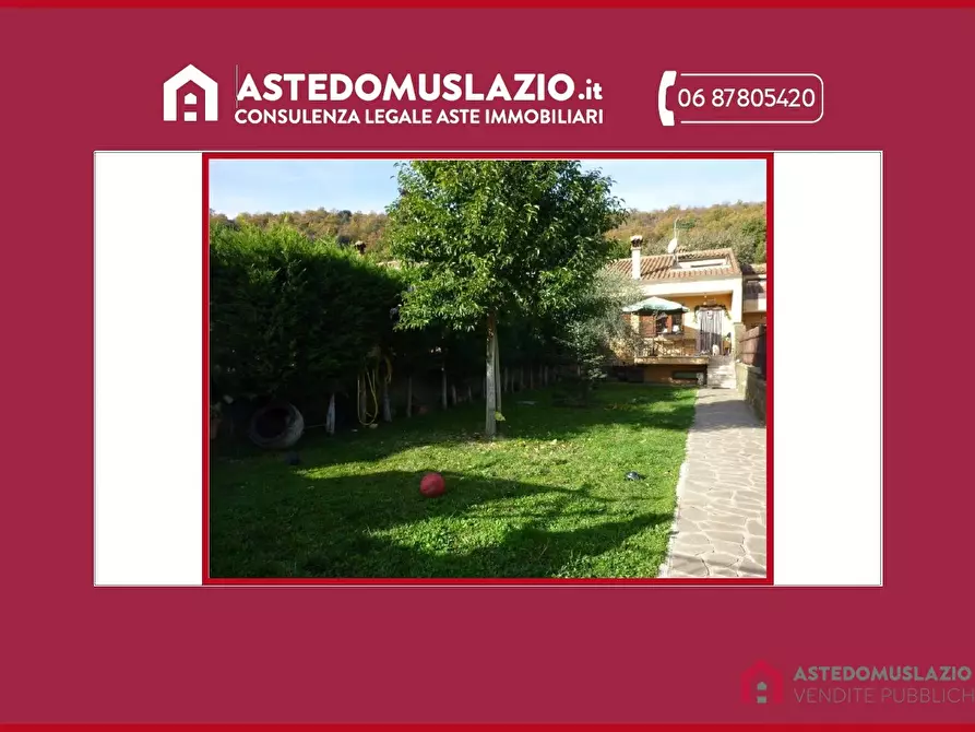 Immagine 1 di Villa in vendita  in Via degli Aranci a Bracciano
