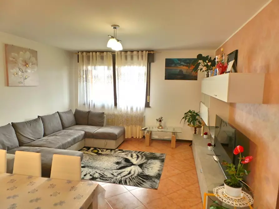 Immagine 1 di Appartamento in vendita  in Via Francesco Cargnelutti a Basiliano