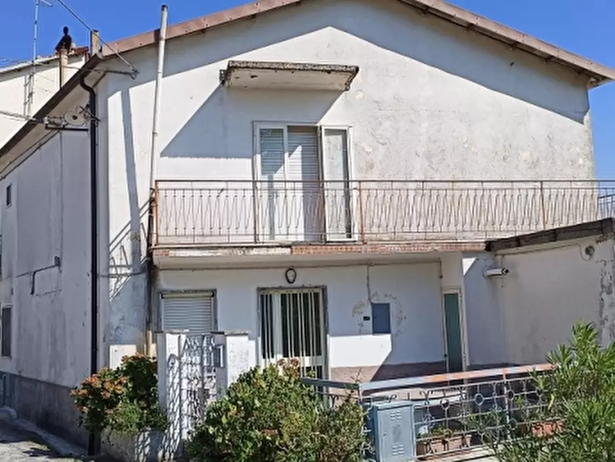 Immagine 1 di Casa indipendente in vendita  in VIA CORRADO a Isernia