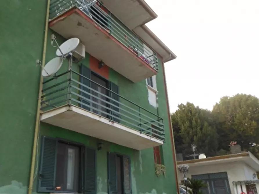Immagine 1 di Casa indipendente in vendita  in VIA ANFITEATRO a Teano