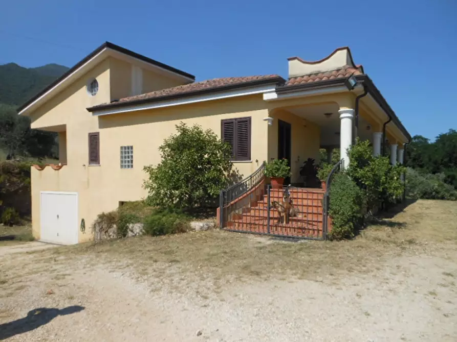 Immagine 1 di Villa in vendita  in VIA FORMA a Alife