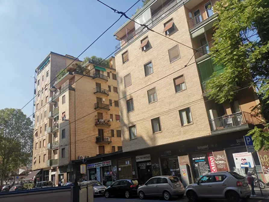 Immagine 1 di Appartamento in vendita  in via Rodolfo Carabelli a Milano
