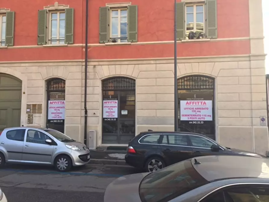 Immagine 1 di Posto auto in vendita  in VIA SAFFI a Brescia