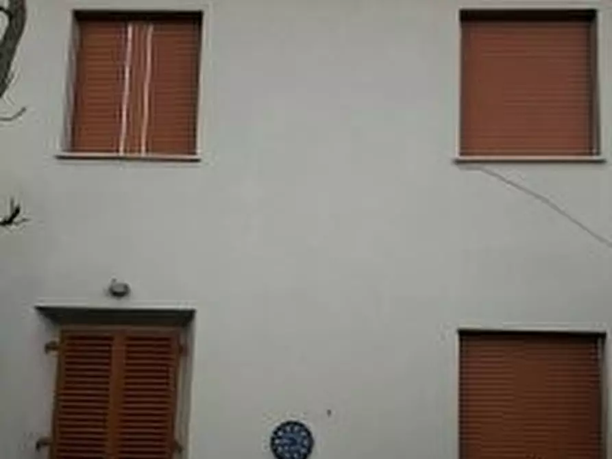 Immagine 1 di Appartamento in vendita  in viale Adua a Pistoia
