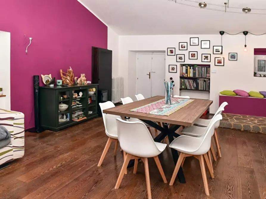 Immagine 1 di Appartamento in vendita  a Baschi