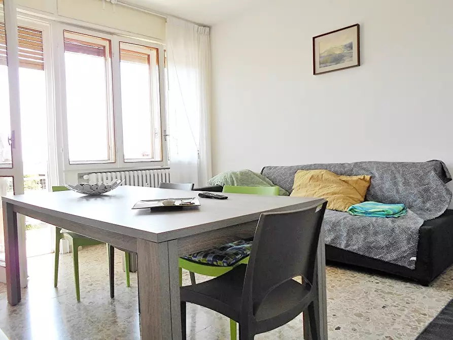 Immagine 1 di Appartamento in affitto  in Via Desenzanino a Desenzano Del Garda