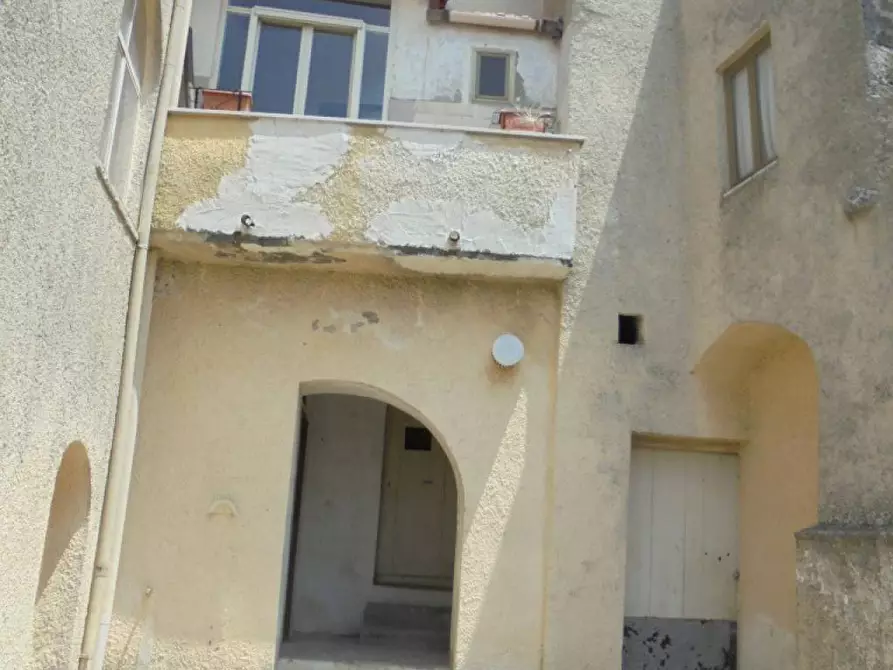 Immagine 1 di Casa indipendente in vendita  in VIA SAN BARTOLOMEO a Galluccio