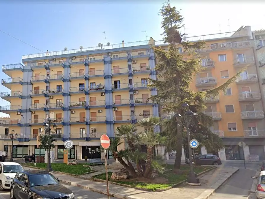 Immagine 1 di Locale commerciale in affitto  a Bitonto