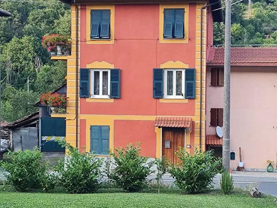 Immagine 1 di Appartamento in affitto  a Montoggio