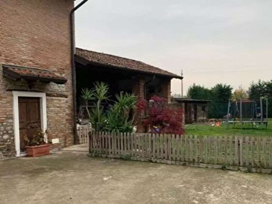 Immagine 1 di Casa indipendente in vendita  a Angolo Terme