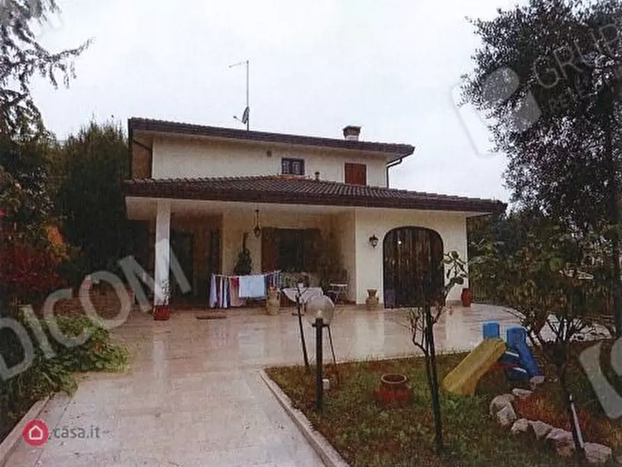 Immagine 1 di Casa indipendente in vendita  a Venezia