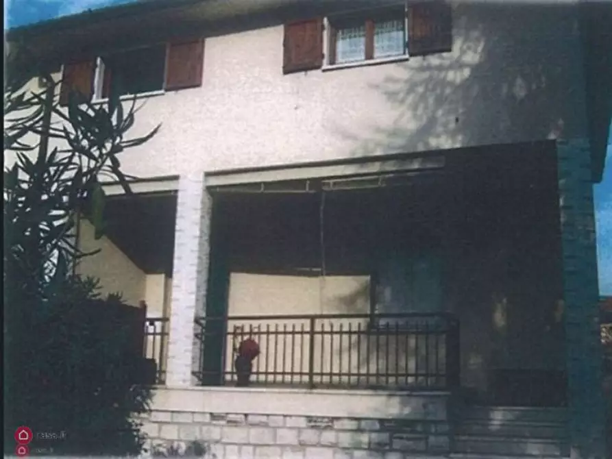Immagine 1 di Casa indipendente in vendita  a Castenedolo