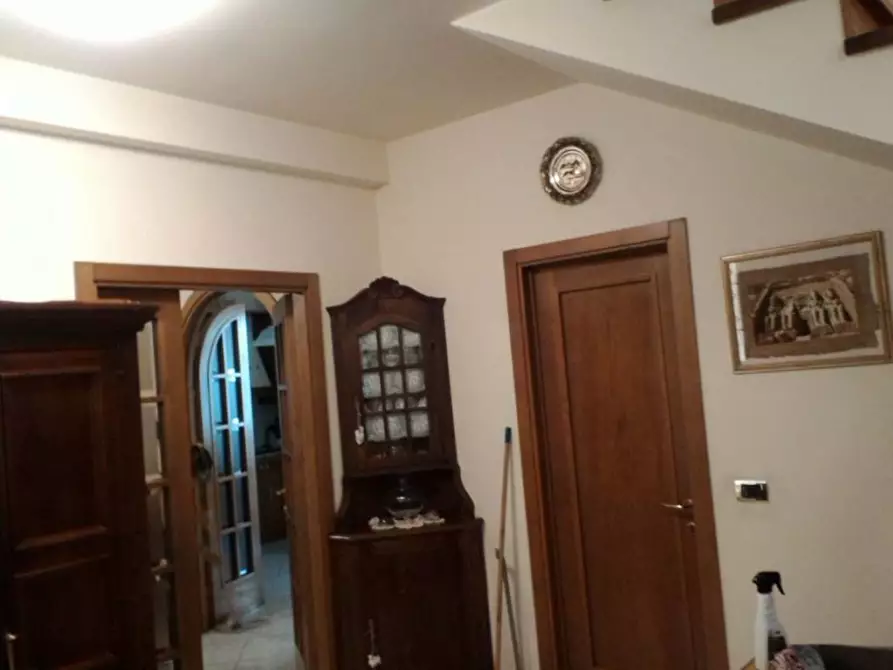 Immagine 1 di Casa indipendente in vendita  a Pistoia