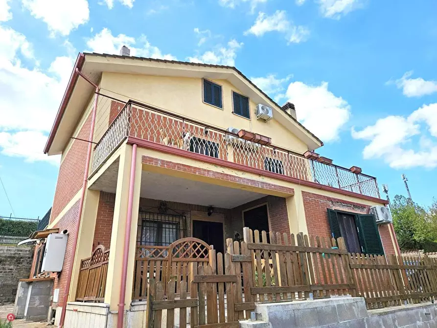 Immagine 1 di Villa in vendita  a Casape
