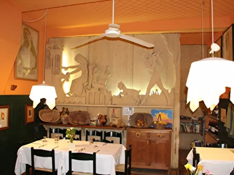 Immagine 1 di Palazzo in vendita  a Orvieto