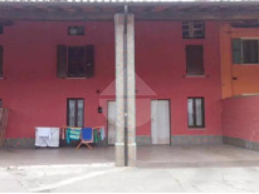 Immagine 1 di Appartamento in vendita  in CASTELLARO a Verolanuova