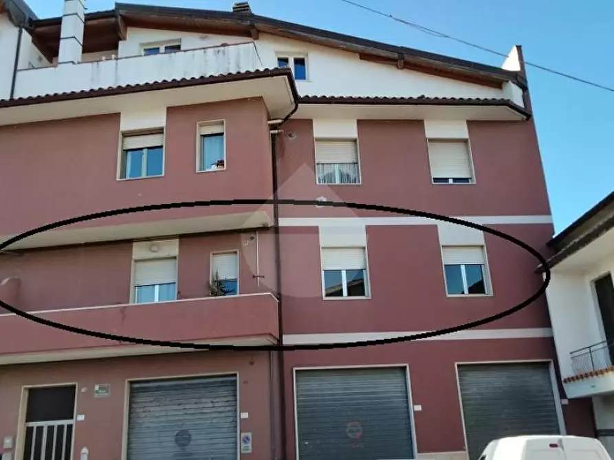 Immagine 1 di Appartamento in vendita  in PIAZZA SAN SALVATORE a Campli