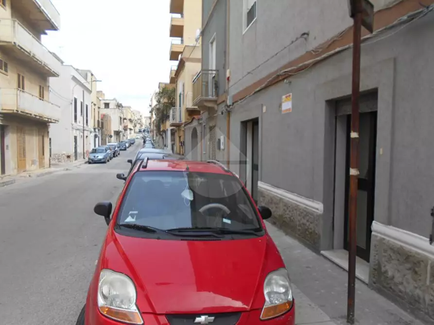Immagine 1 di Posto auto in vendita  in Via Domenico ScinÃ  a Castelvetrano