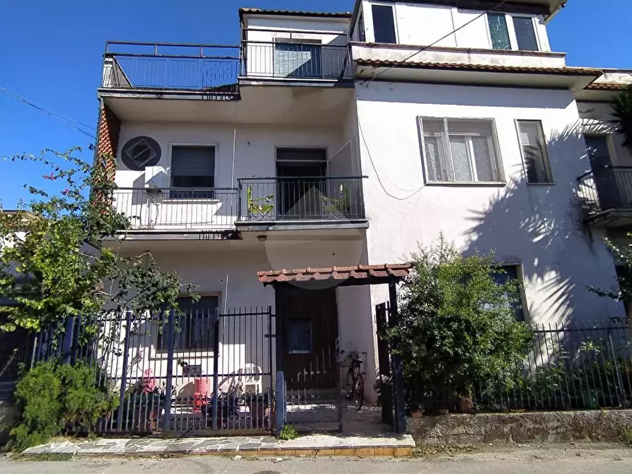 Immagine 1 di Casa indipendente in vendita  in TRAVERSA MALLOZZI a Minturno