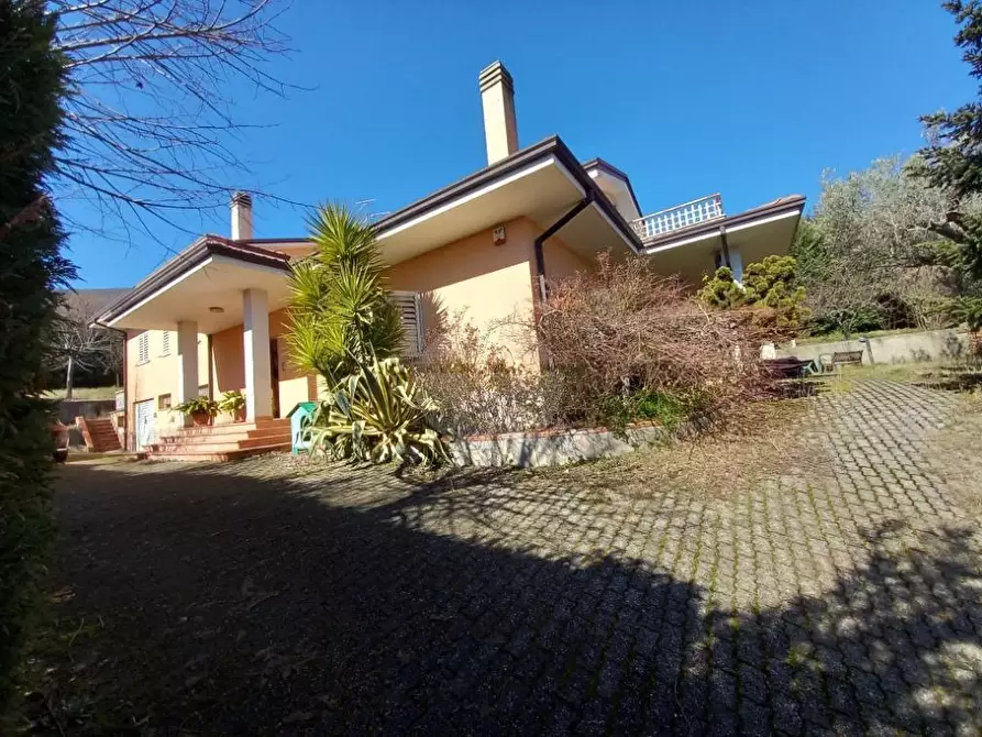 Immagine 1 di Villa in vendita  in Via Alcide de Gasperi a Altilia