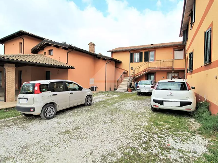 Immagine 1 di Appartamento in vendita  in Strada di Galvana a Gubbio