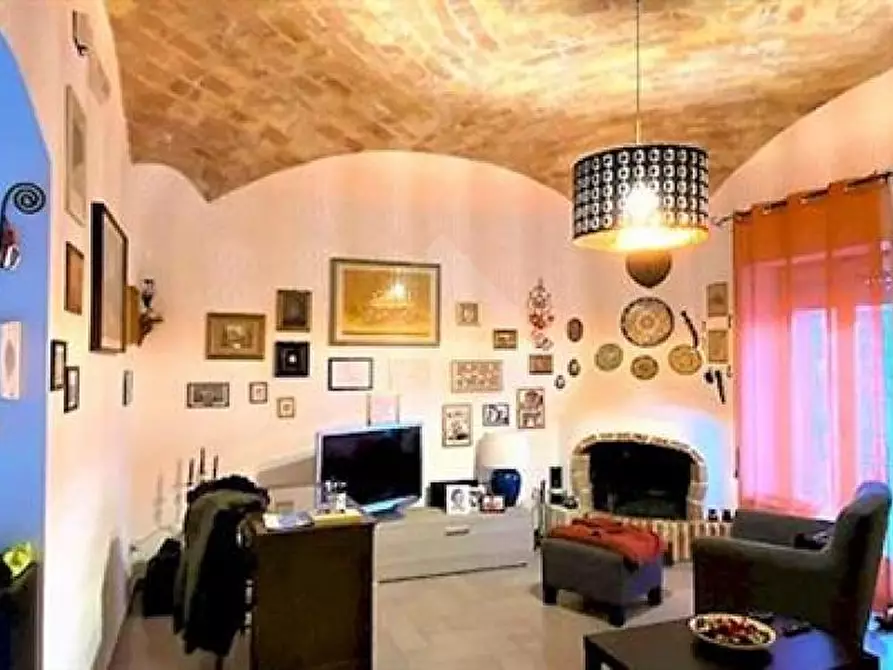 Immagine 1 di Appartamento in vendita  in VIA SINICATA a Minturno