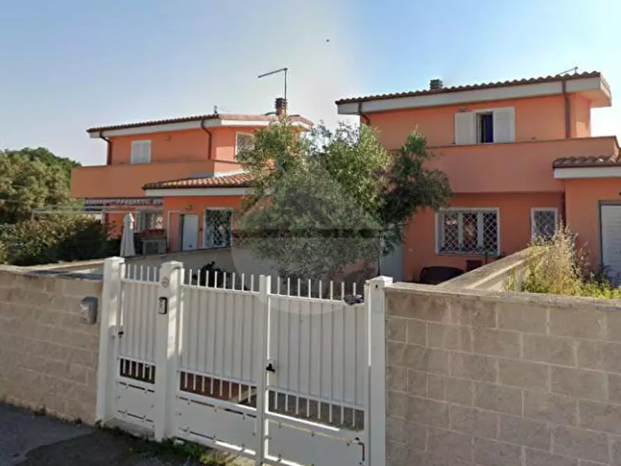 Immagine 1 di Villa in vendita  in Via Delle Gaggie a Ardea