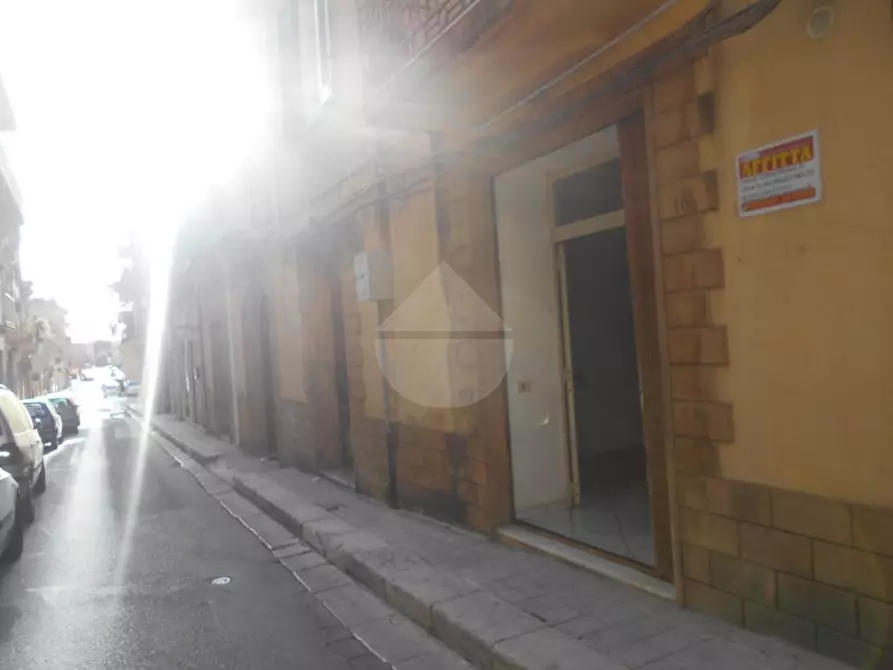 Immagine 1 di Locale commerciale in affitto  in Via Pietro Colletta a Castelvetrano