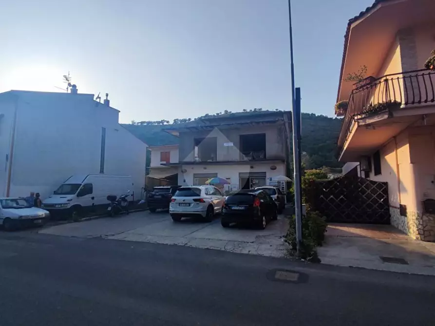 Immagine 1 di Palazzo in vendita  in VIA FRANCESCO BARACCA a Campodimele
