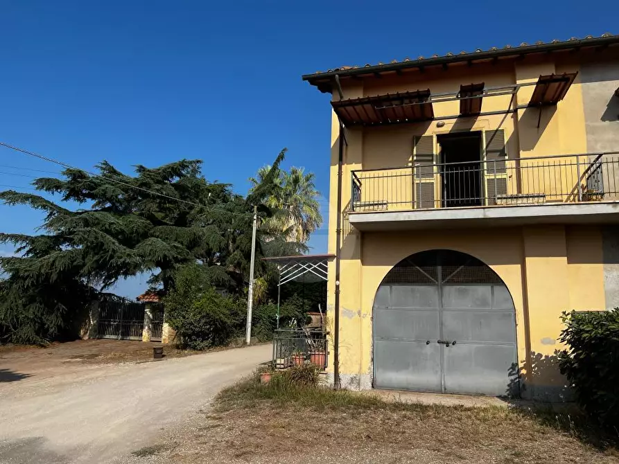 Immagine 1 di Rustico / casale in vendita  in Via delle Vittorie a Ardea
