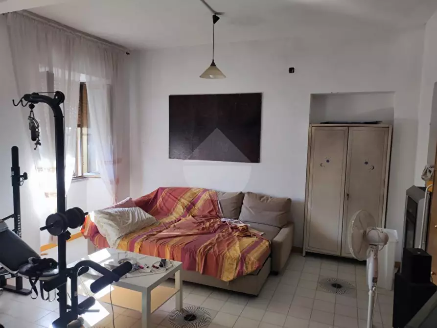 Immagine 1 di Appartamento in vendita  in VIA CISTRELLI a Minturno