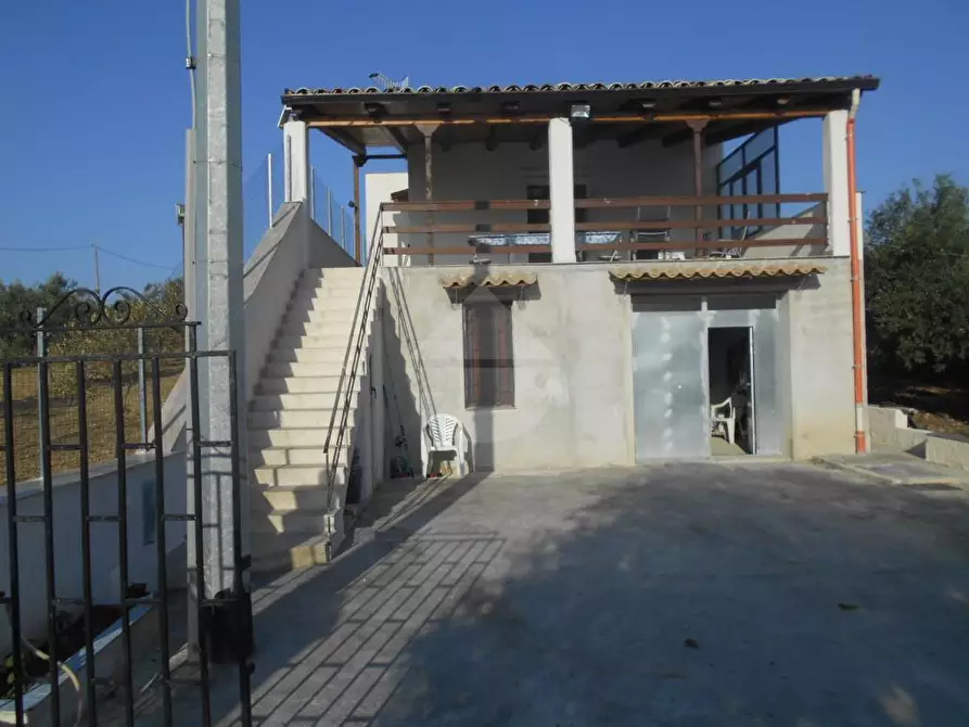 Immagine 1 di Casa indipendente in vendita  in Contrada Calviano a Castelvetrano