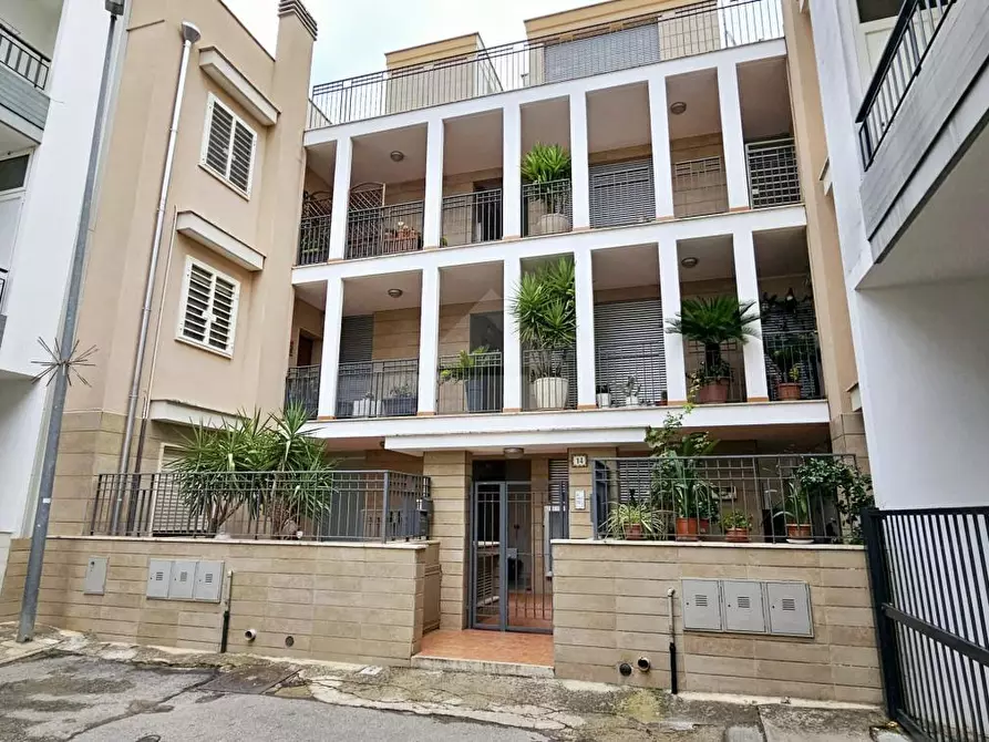 Immagine 1 di Appartamento in vendita  in Via Guaccero a Palo Del Colle