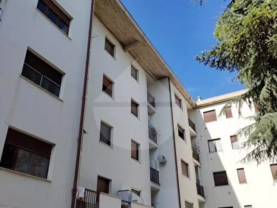Immagine 1 di Appartamento in vendita  in VIA MELARANGELO a Teramo