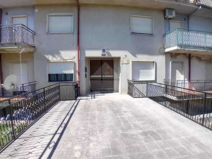 Immagine 1 di Appartamento in vendita  in Via Lazio a Belsito
