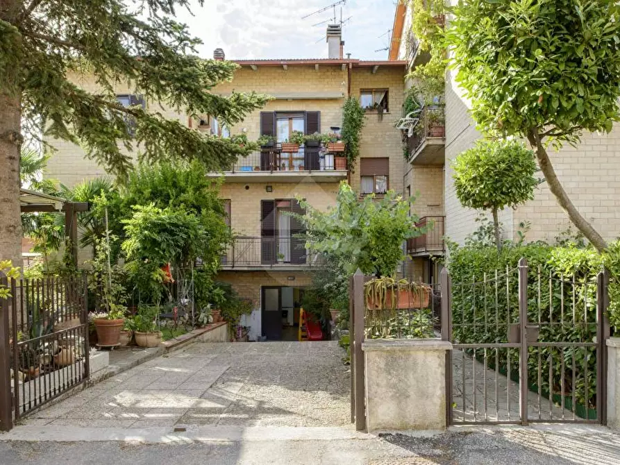 Immagine 1 di Appartamento in vendita  in Piazza Guglielmo Marconi a Gubbio