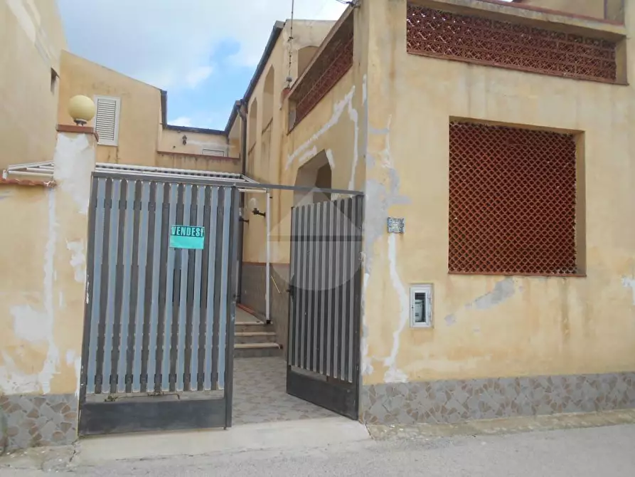 Immagine 1 di Casa indipendente in vendita  in Via 120 a Castelvetrano