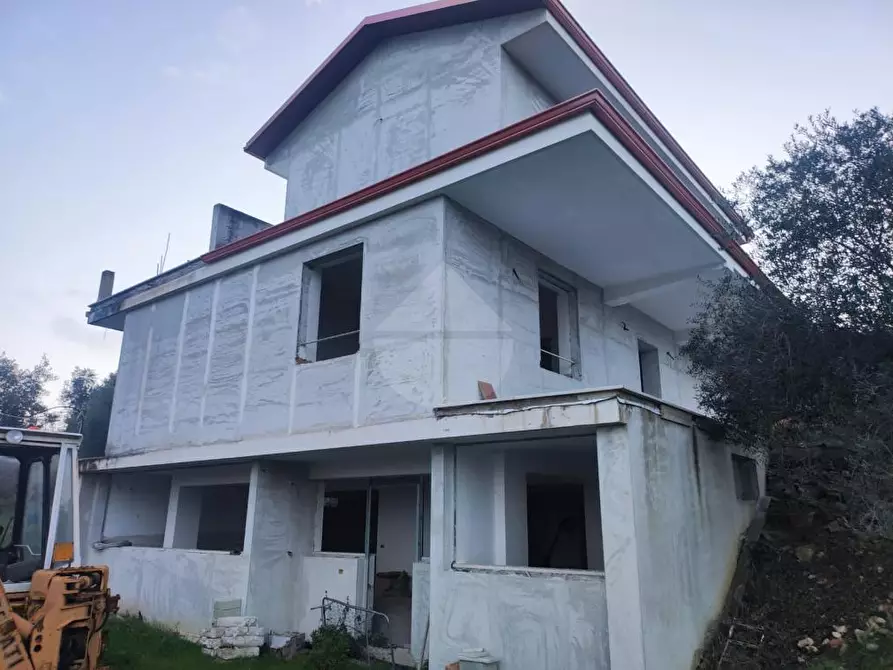 Immagine 1 di Villa in vendita  in VIA SELVA COMUNE a Minturno