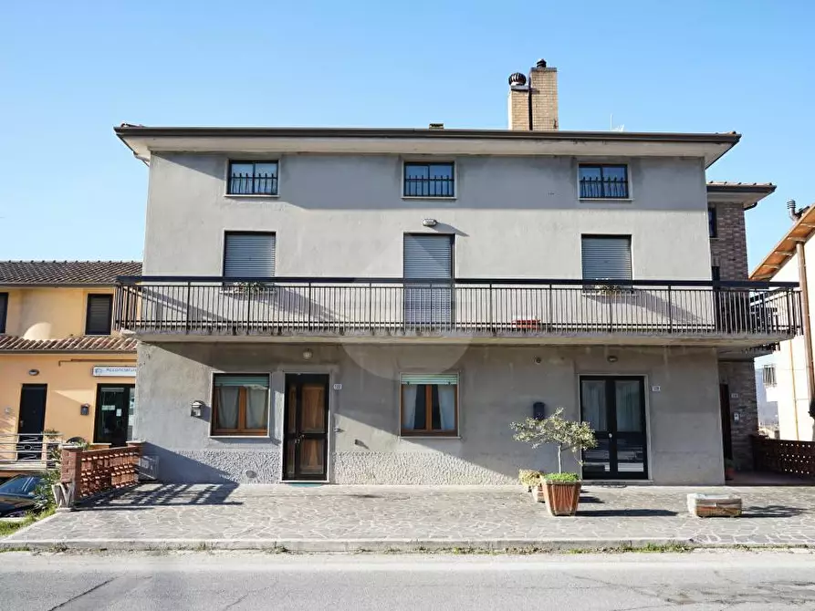 Immagine 1 di Appartamento in vendita  in Via del Chiascio a Gubbio