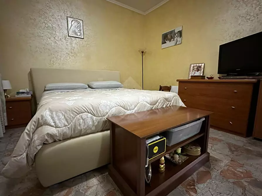 Immagine 1 di Appartamento in vendita  in Via castiglione della pescaia a Roma