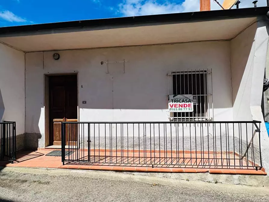 Porzione di casa in vendita in Via Francia 6 a Corigliano-Rossano