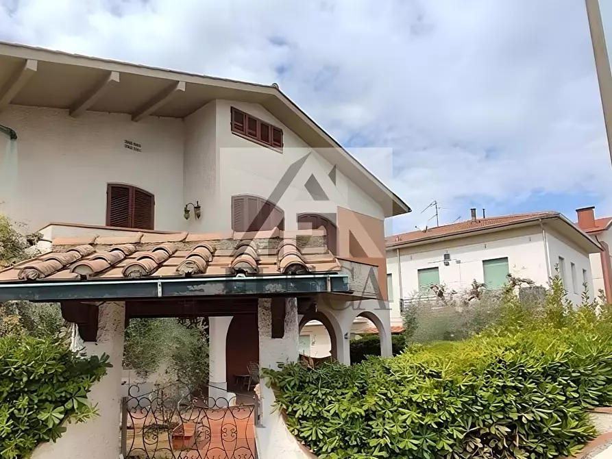 Villa in vendita in Via del Castellare a Santa Croce Sull'arno