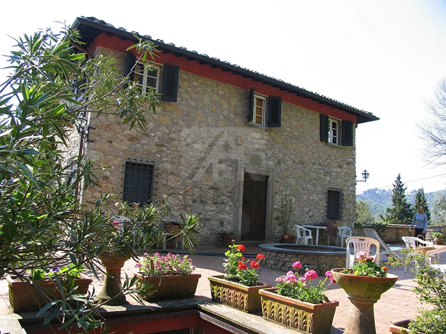Rustico / casale in vendita in Via per Torre di Sotto a Lucca