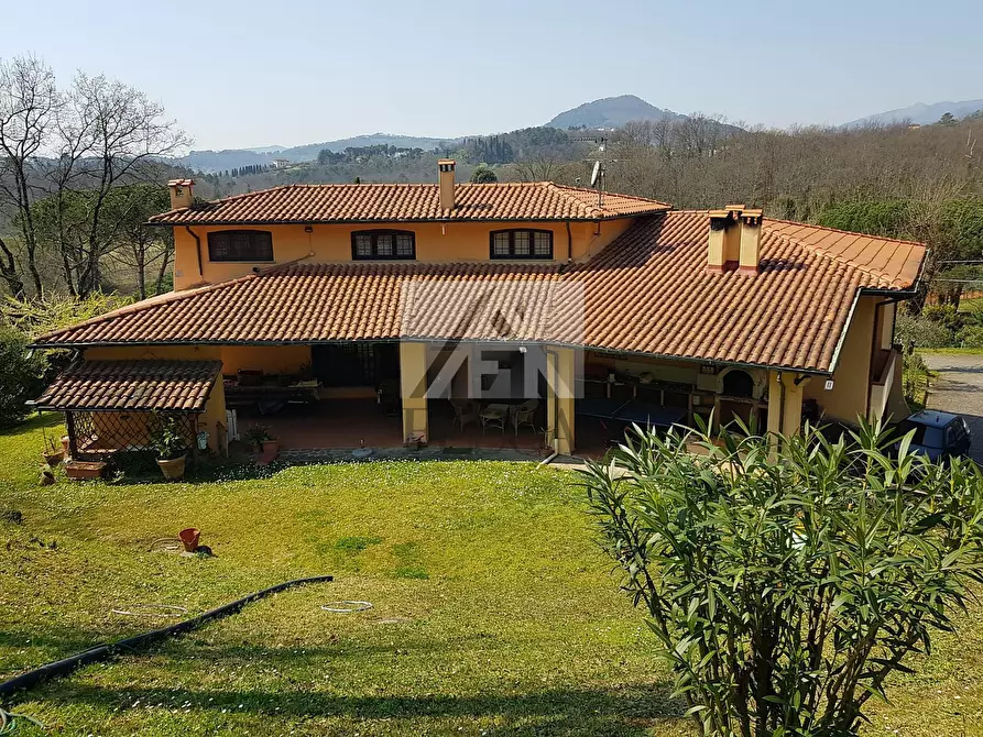 Villa in vendita in Via montebonelli a Lucca