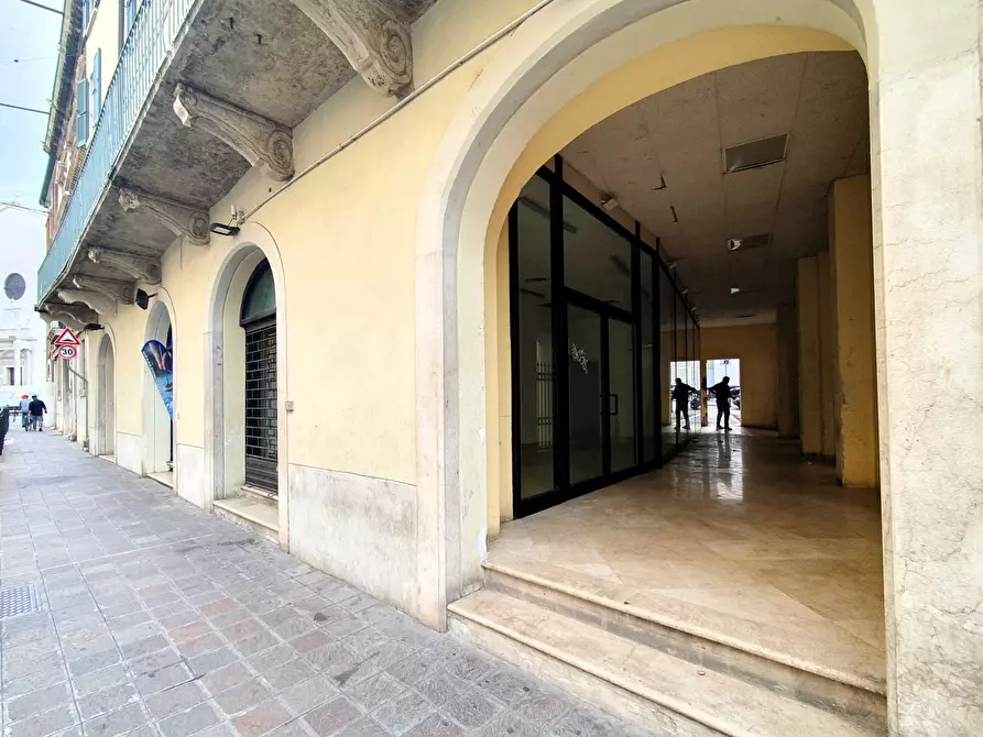 Ufficio in affitto in AD.ZE P.ZZA VITTORIA a Brescia