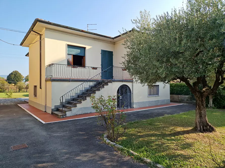 Villa in vendita in Via per Corte Sandorini a Lucca