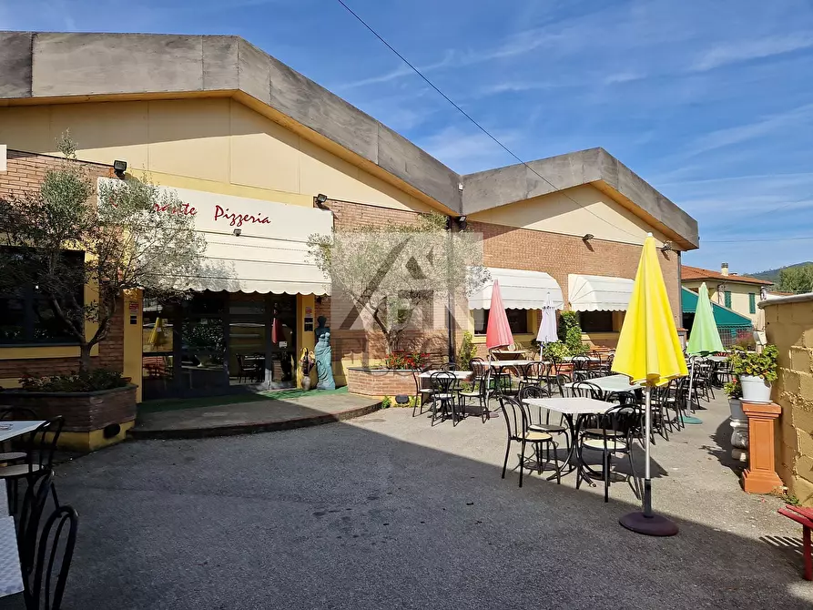 Locale commerciale in vendita in Via del Secco 51 a Lucca