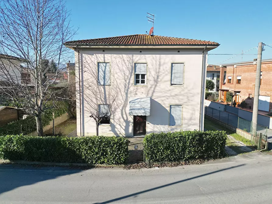 Villa in vendita in Via della Chiesa XI a Lucca